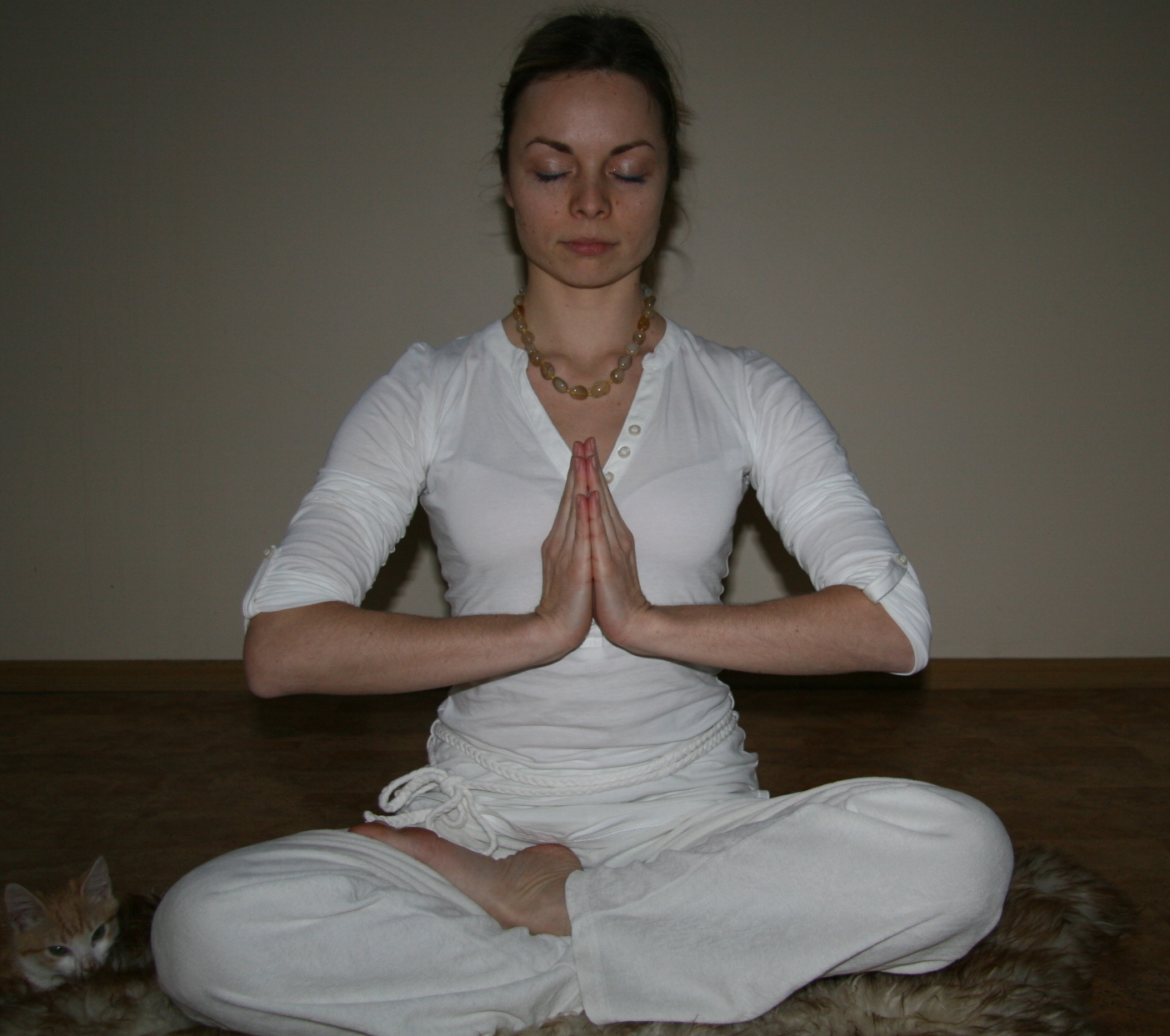 Kundalini jogas vingrojums 1